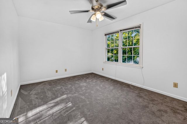 106 McKinley Circle, Lagrange, GA 30240