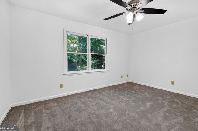 106 McKinley Circle, Lagrange, GA 30240