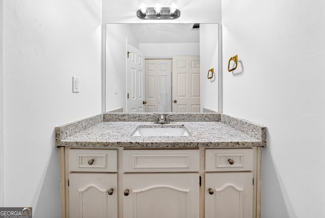 106 McKinley Circle, Lagrange, GA 30240