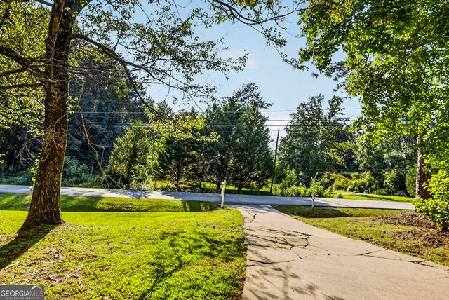 106 McKinley Circle, Lagrange, GA 30240