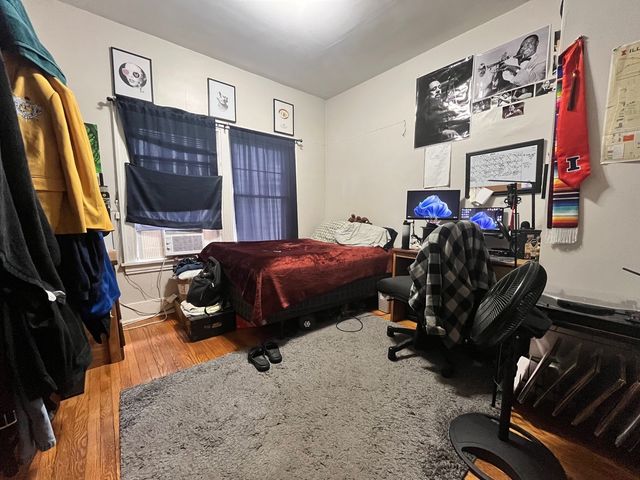 708 W High Street, Urbana, IL 61801