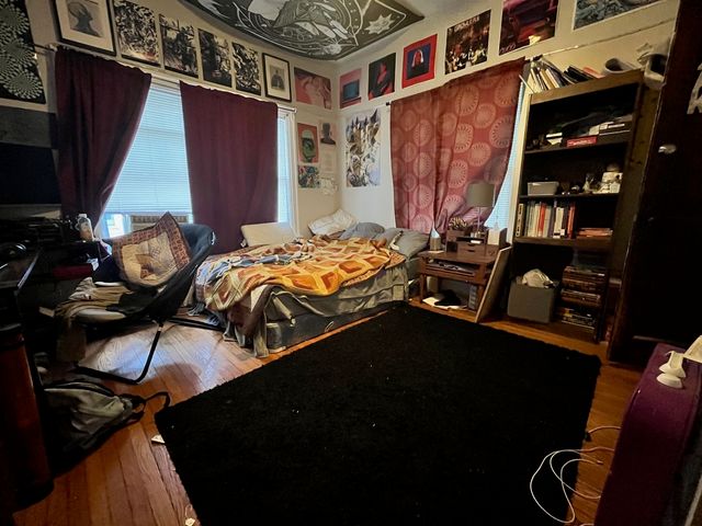 708 W High Street, Urbana, IL 61801