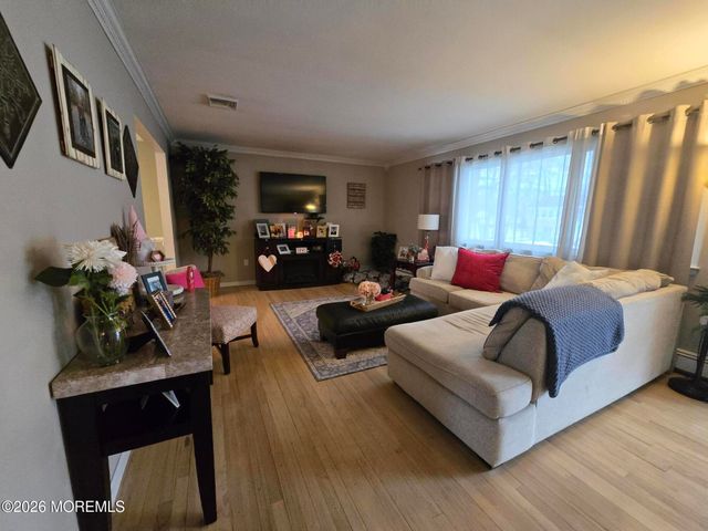 903 Bloomfield Avenue, Ocean Twp, NJ 07712