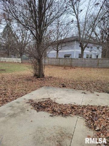 1413 N WILSON Avenue, Chillicothe, IL 61523
