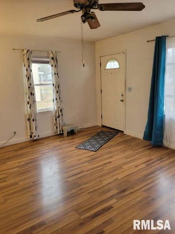 1413 N WILSON Avenue, Chillicothe, IL 61523