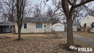 1413 N WILSON Avenue, Chillicothe, IL 61523
