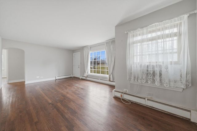 13 W Kenilworth Avenue, Prospect Heights, IL 60070