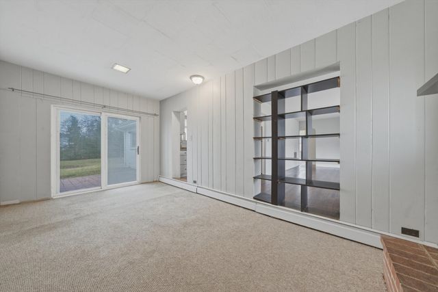 13 W Kenilworth Avenue, Prospect Heights, IL 60070