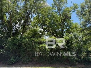 1214 Main Street, Daphne, AL 36526
