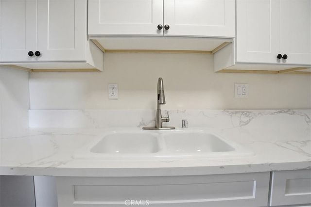 2011 W Katella, Anaheim, CA 92804
