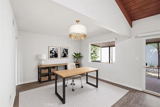 2011 W Katella, Anaheim, CA 92804
