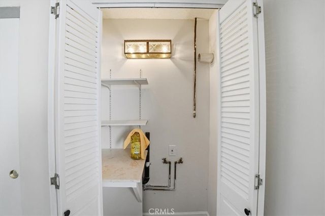 2011 W Katella, Anaheim, CA 92804
