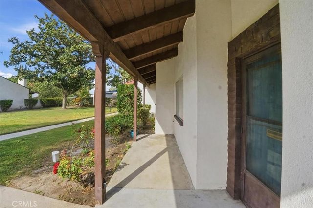 2011 W Katella, Anaheim, CA 92804