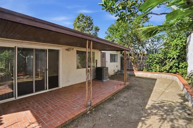 2011 W Katella, Anaheim, CA 92804
