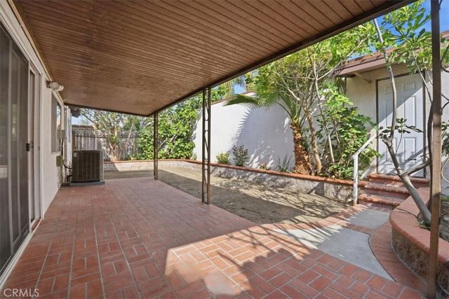 2011 W Katella, Anaheim, CA 92804