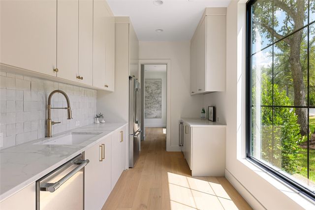 4500 Bunny RUN, Austin, TX 78746