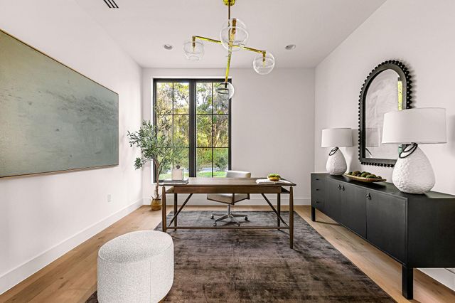 4500 Bunny RUN, Austin, TX 78746