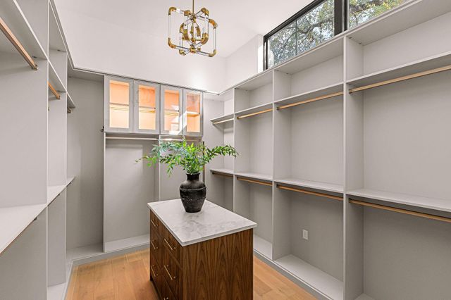 4500 Bunny RUN, Austin, TX 78746