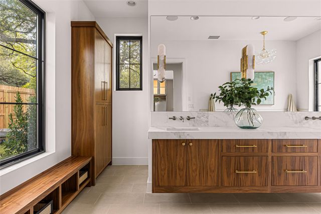 4500 Bunny RUN, Austin, TX 78746