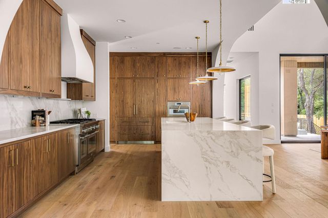 4500 Bunny RUN, Austin, TX 78746