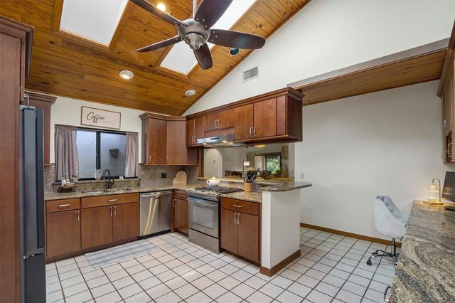503 CLUBHOUSE DRIVE, Lake Wales, FL 33898