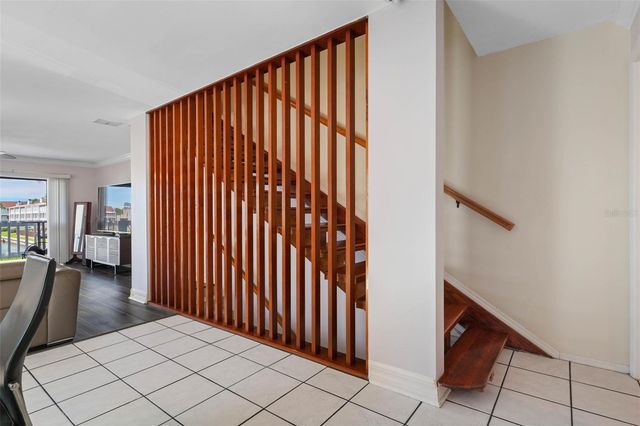 12140 CAPRI CIRCLE S, Treasure Island, FL 33706