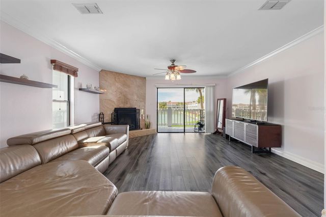 12140 CAPRI CIRCLE S, Treasure Island, FL 33706