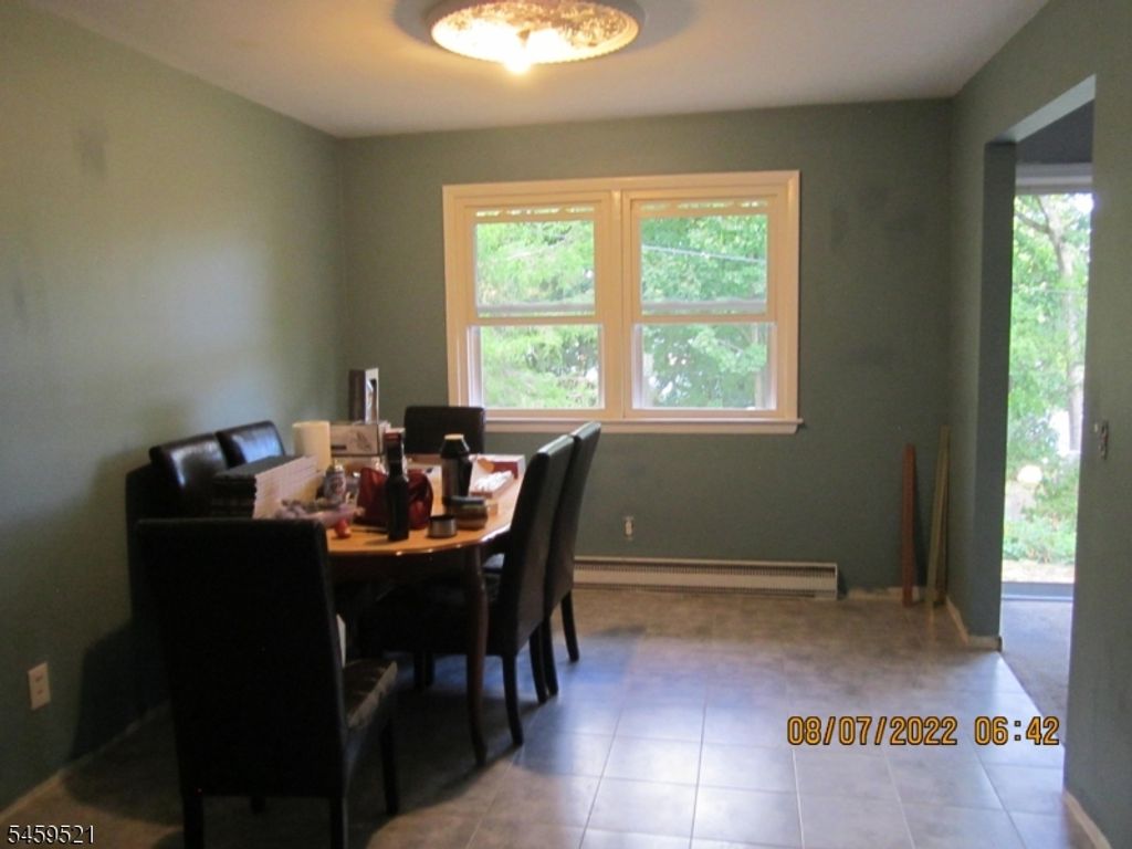 322 Squaw Trl, Hopatcong Boro, NJ 07821 — photo 5