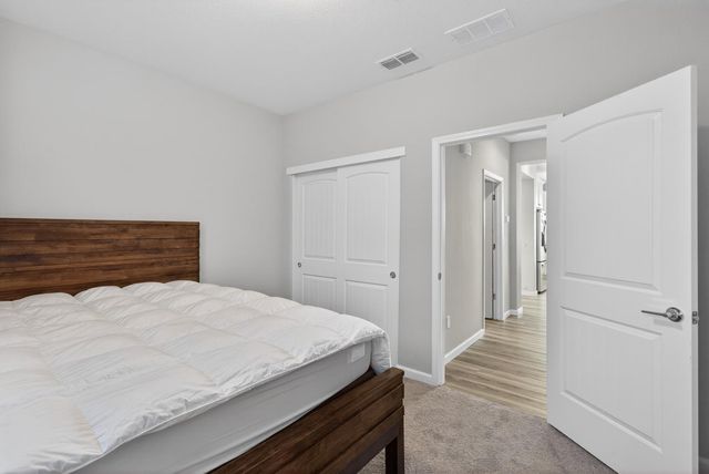 1720 Bedrock Ct, Plumas Lake, CA 95961