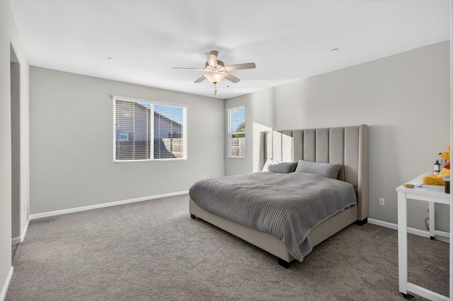 1720 Bedrock Ct, Plumas Lake, CA 95961