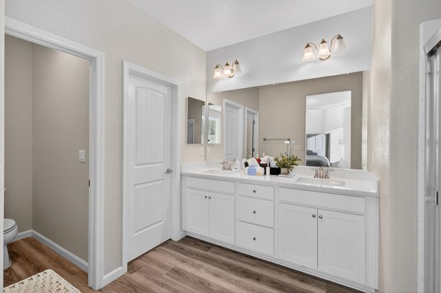 1720 Bedrock Ct, Plumas Lake, CA 95961