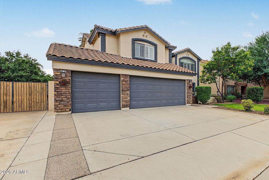 1021 E ROSEBUD Drive, San Tan Valley, AZ 85143 — photo 2