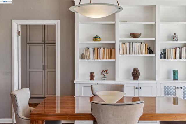 492 Staten Ave 1002, Oakland, CA 94610