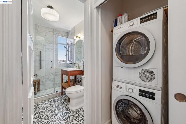 492 Staten Ave 1002, Oakland, CA 94610