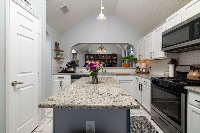 4809 Rincon Way, Fort Worth, TX 76137