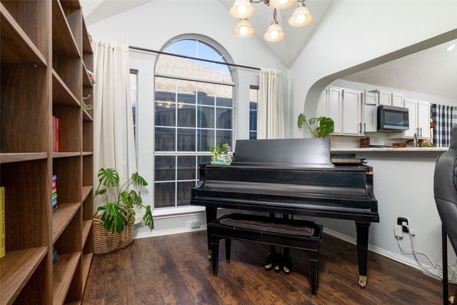 4809 Rincon Way, Fort Worth, TX 76137