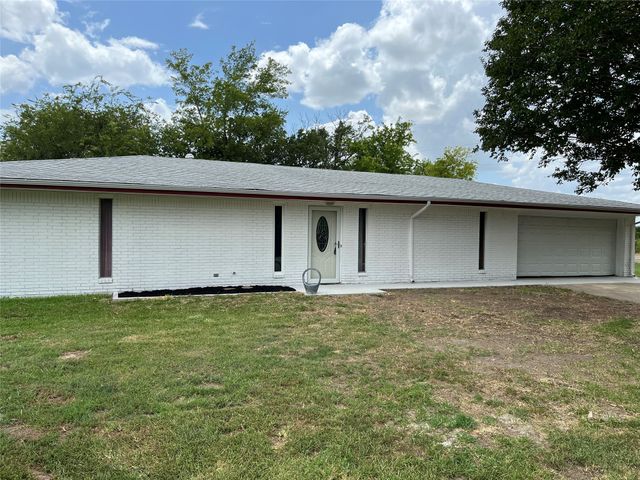 110 Circle Drive, Point, TX 75472