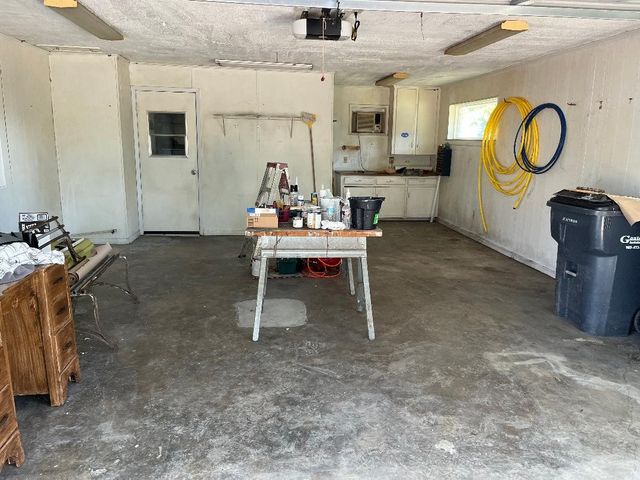 110 Circle Drive, Point, TX 75472
