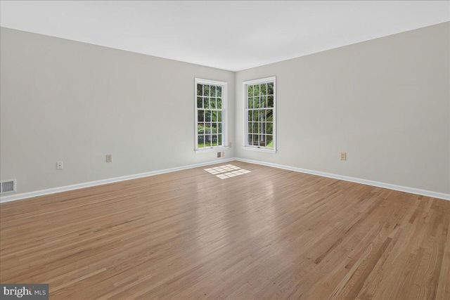 17 HUNTINGTON DR, Princeton Junction, NJ 08550