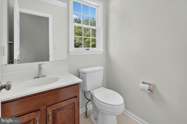 17 HUNTINGTON DR, Princeton Junction, NJ 08550