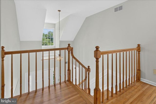 17 HUNTINGTON DR, Princeton Junction, NJ 08550