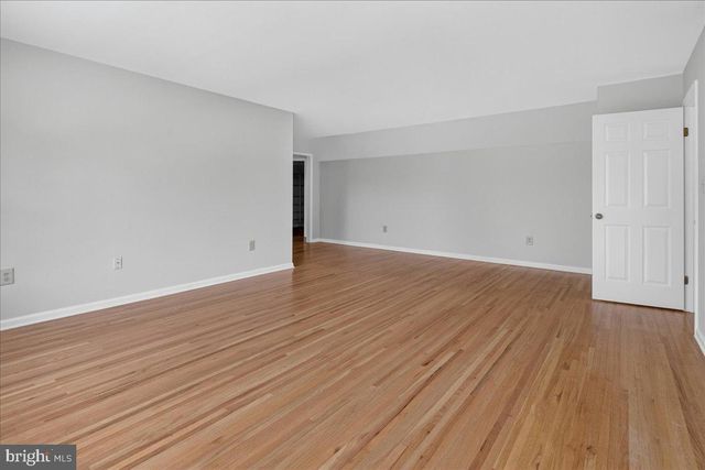 17 HUNTINGTON DR, Princeton Junction, NJ 08550