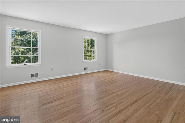 17 HUNTINGTON DR, Princeton Junction, NJ 08550