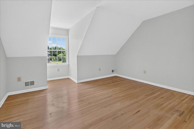 17 HUNTINGTON DR, Princeton Junction, NJ 08550