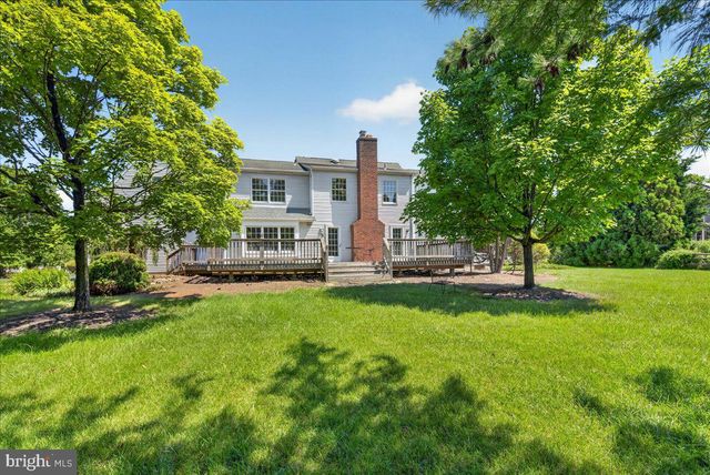 17 HUNTINGTON DR, Princeton Junction, NJ 08550