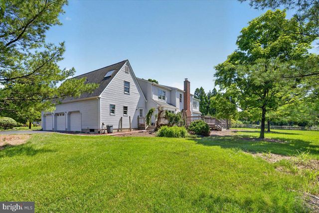 17 HUNTINGTON DR, Princeton Junction, NJ 08550