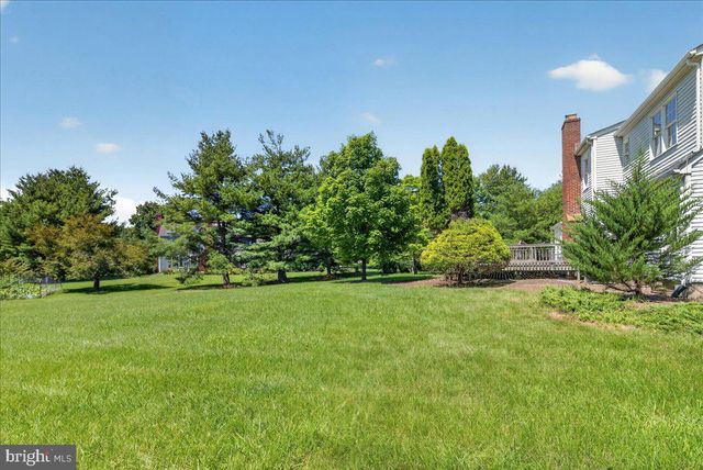 17 HUNTINGTON DR, Princeton Junction, NJ 08550
