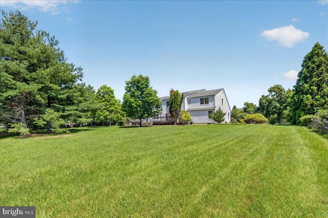 17 HUNTINGTON DR, Princeton Junction, NJ 08550