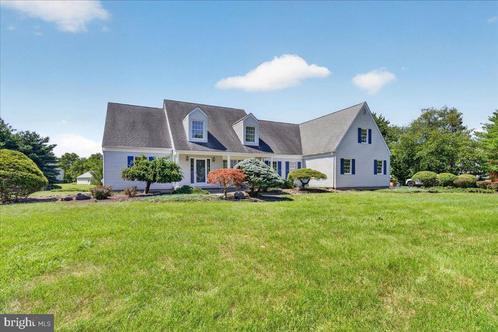 17 HUNTINGTON DR, Princeton Junction, NJ 08550