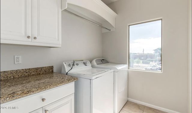 711 S PAUSTIAN Circle, Apache Junction, AZ 85120